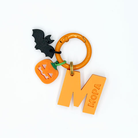 IdentiTag Chapa identificativa personalizada para perros con nombre en bajo relieve, número de teléfono visible y charms intercambiables como emojis, rayos o iconos NFC. Diseño moderno, ideal para perros con estilo WOD3D